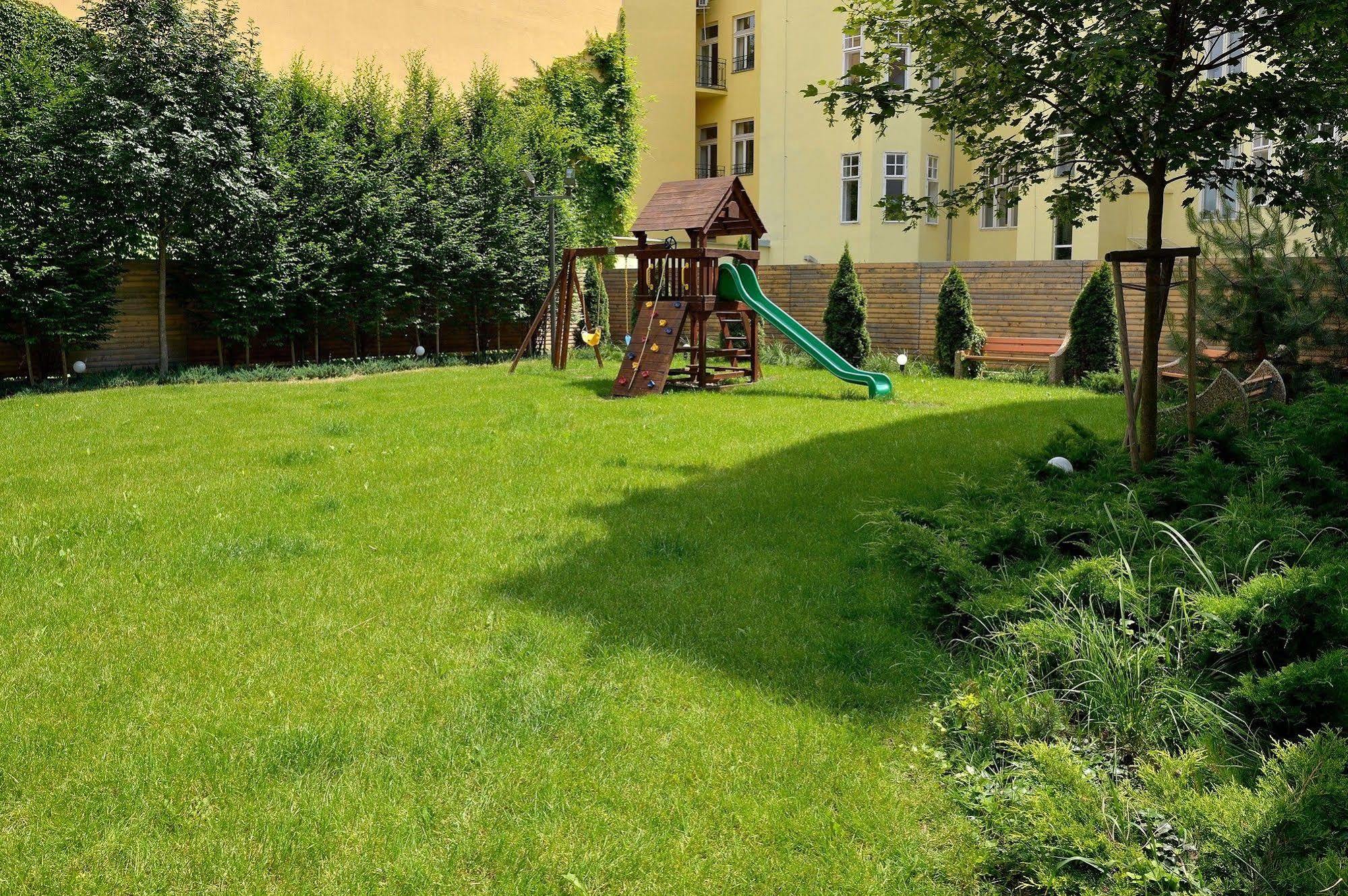 Ambiente Serviced Apartments - Dunajska Bratysława Zewnętrze zdjęcie