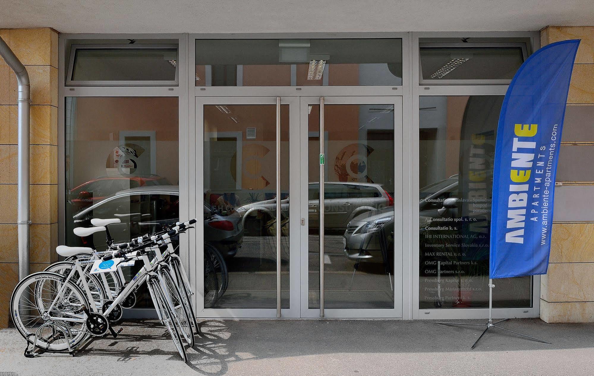 Ambiente Serviced Apartments - Dunajska Bratysława Zewnętrze zdjęcie